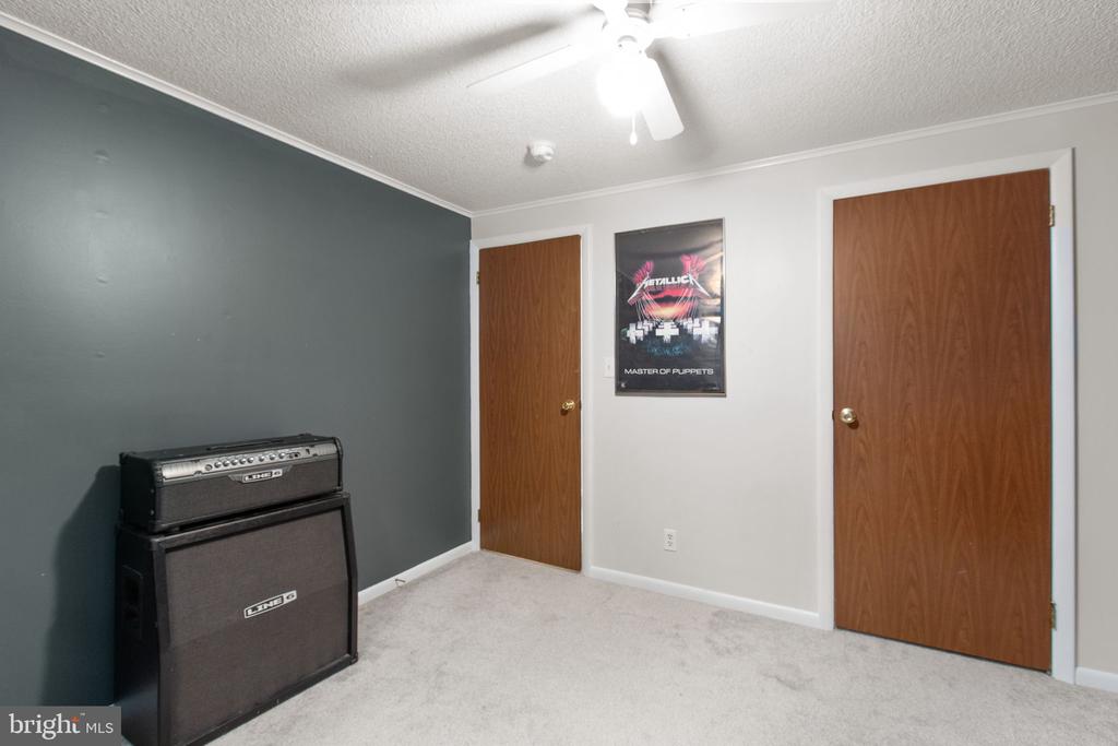 101 SILVER SPRING DRIVE