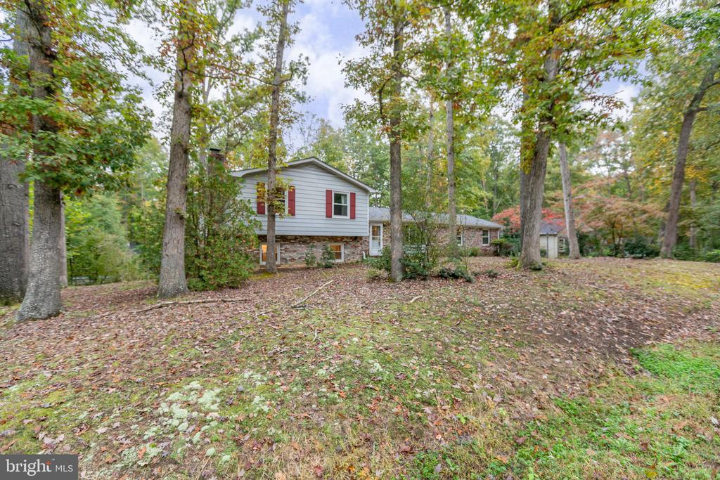 101 SILVER SPRING DRIVE