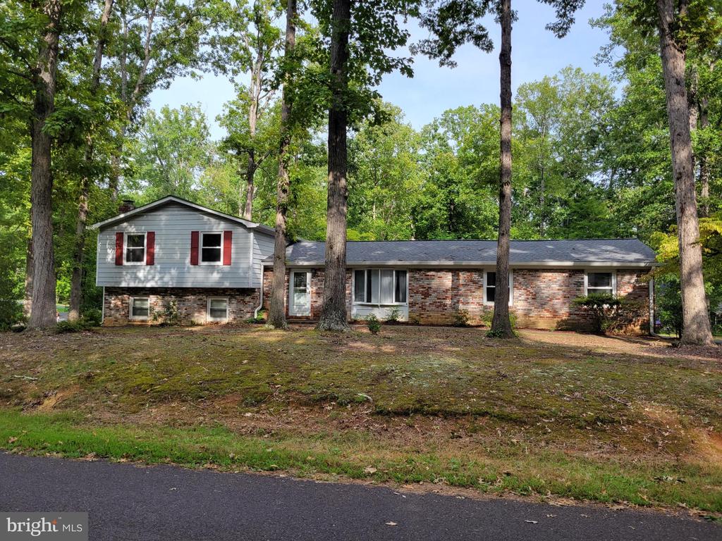 101 SILVER SPRING DRIVE