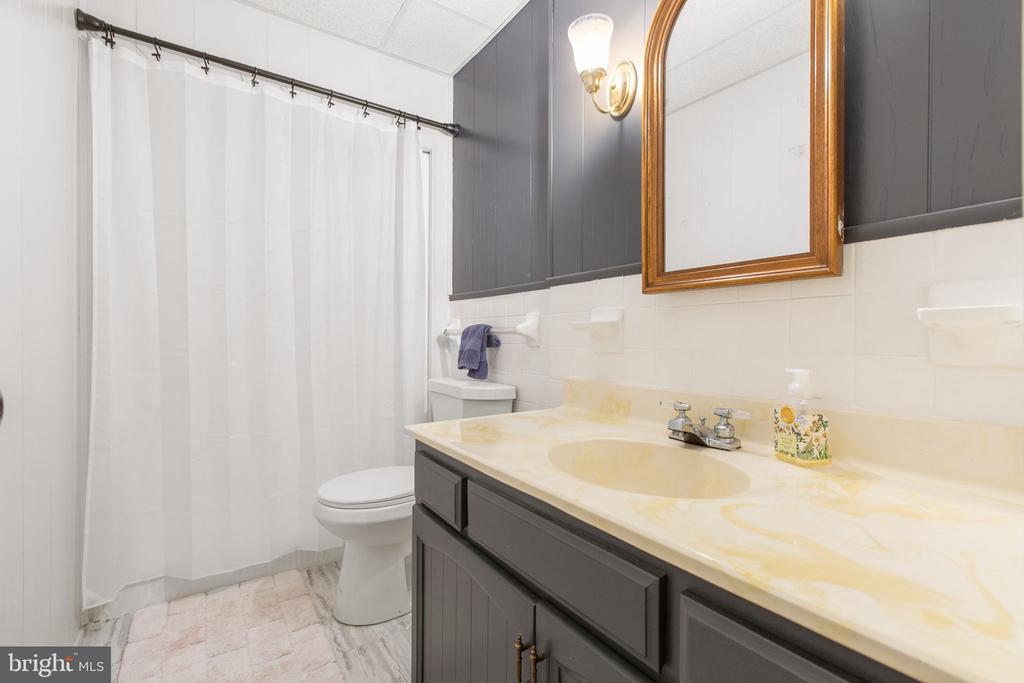 101 SILVER SPRING DRIVE