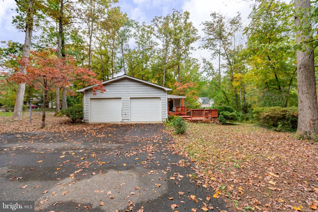 101 SILVER SPRING DRIVE