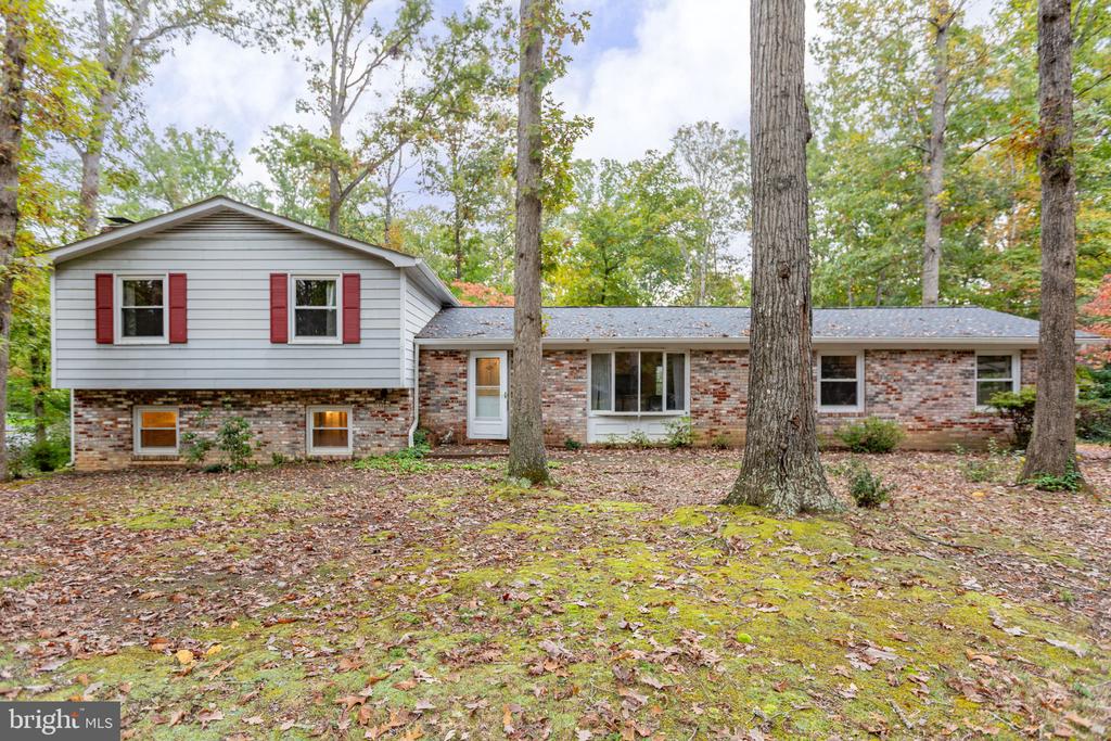 101 SILVER SPRING DRIVE