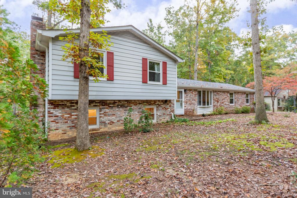 101 SILVER SPRING DRIVE