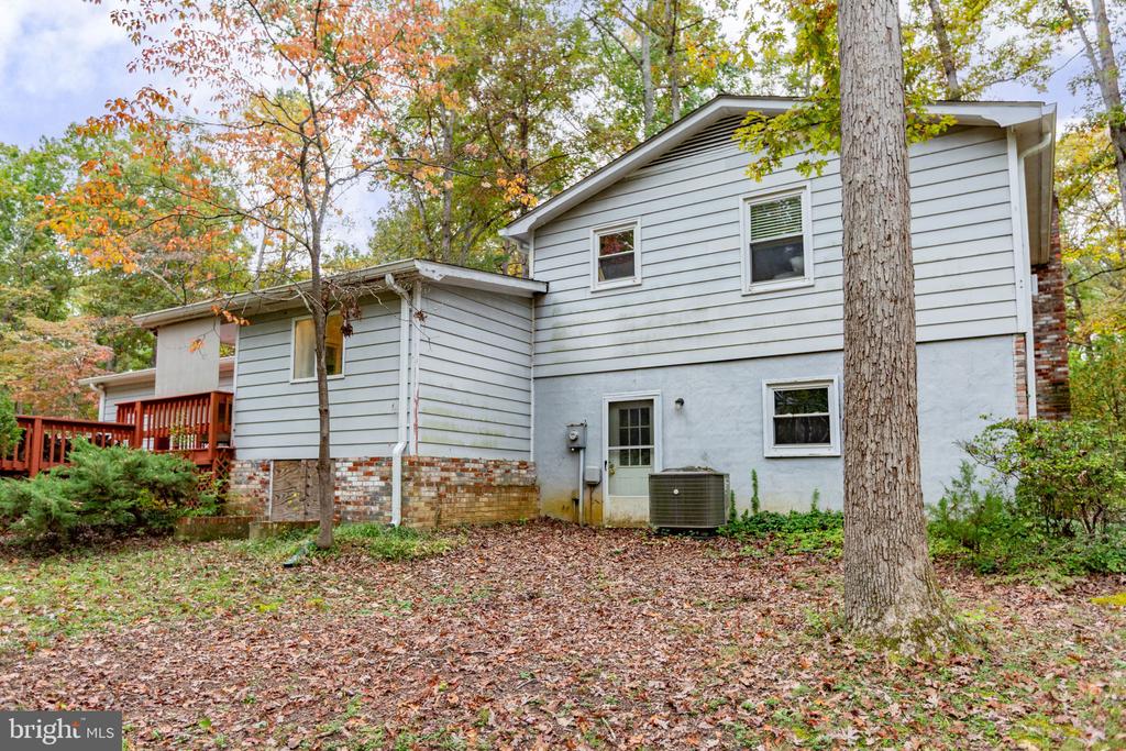 101 SILVER SPRING DRIVE