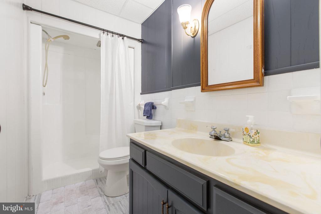 101 SILVER SPRING DRIVE