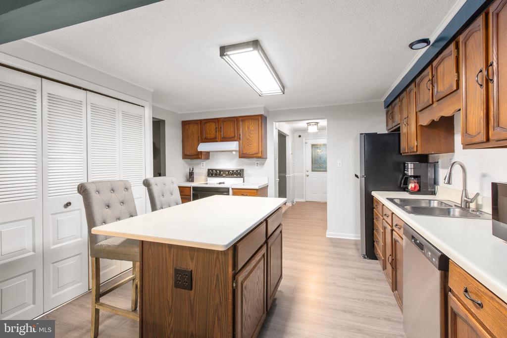 101 SILVER SPRING DRIVE