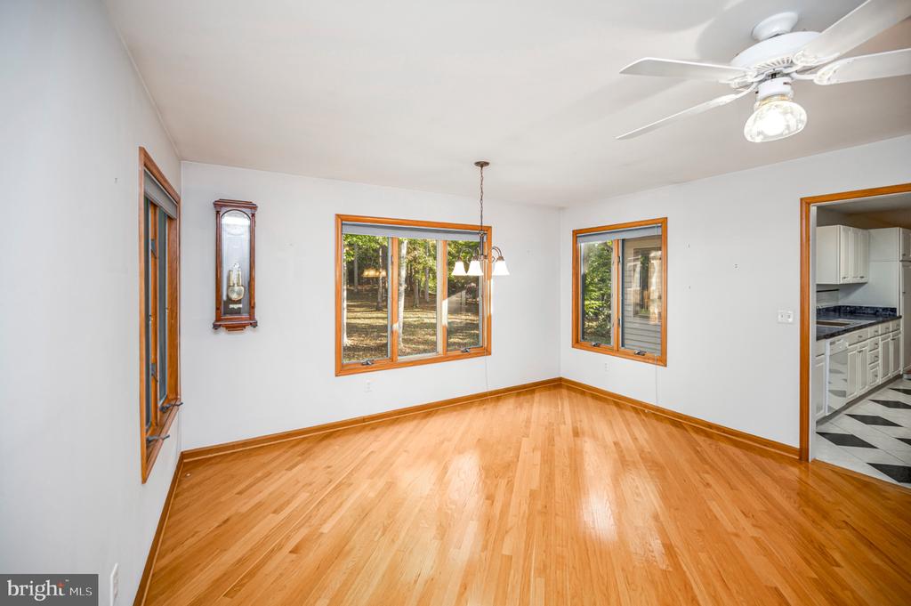 135 EDGEMONT CIRCLE