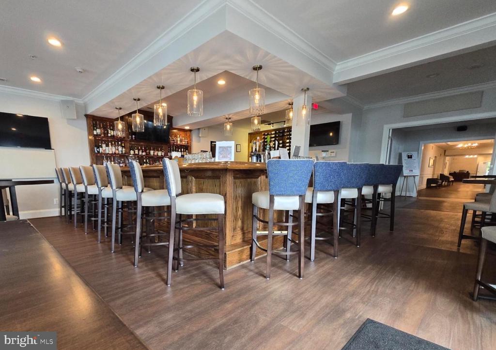 135 EDGEMONT CIRCLE