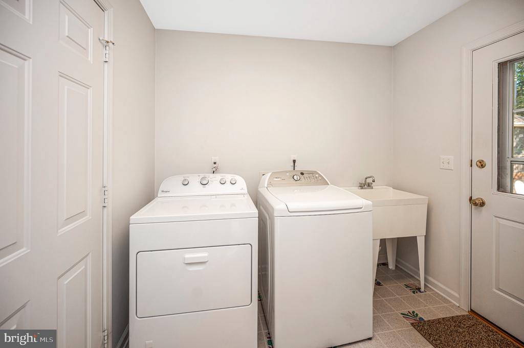 135 EDGEMONT CIRCLE
