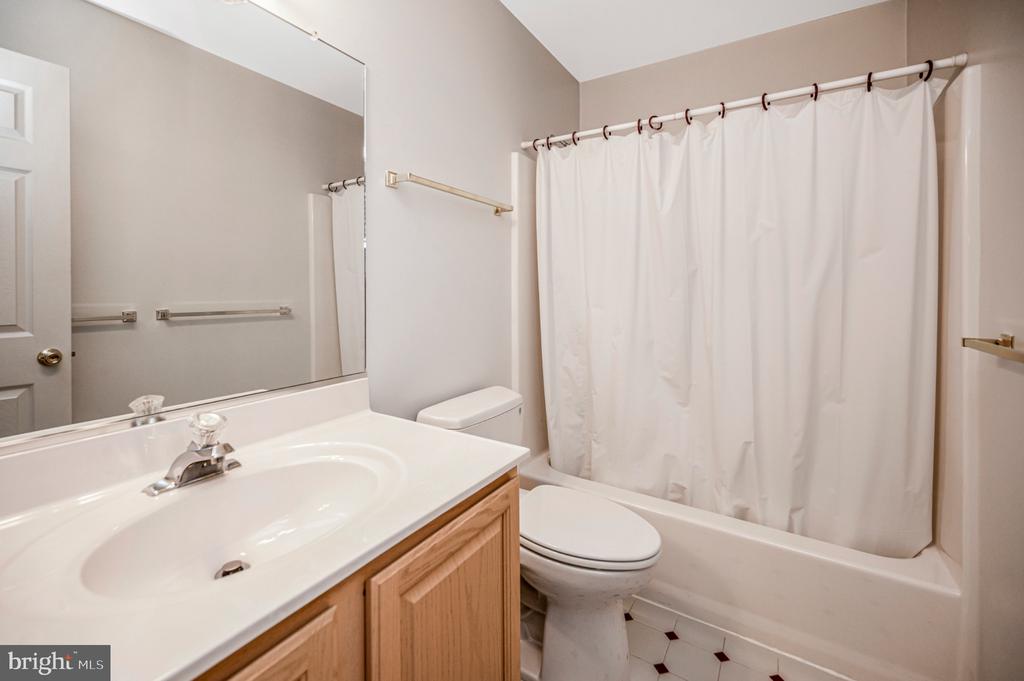 135 EDGEMONT CIRCLE