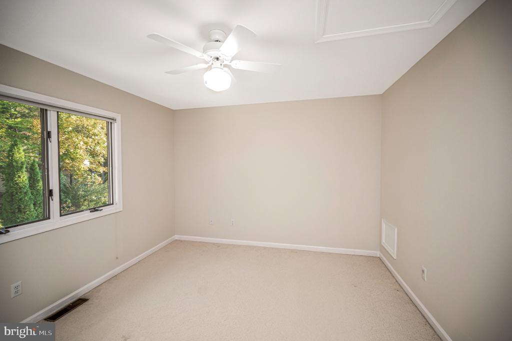 135 EDGEMONT CIRCLE