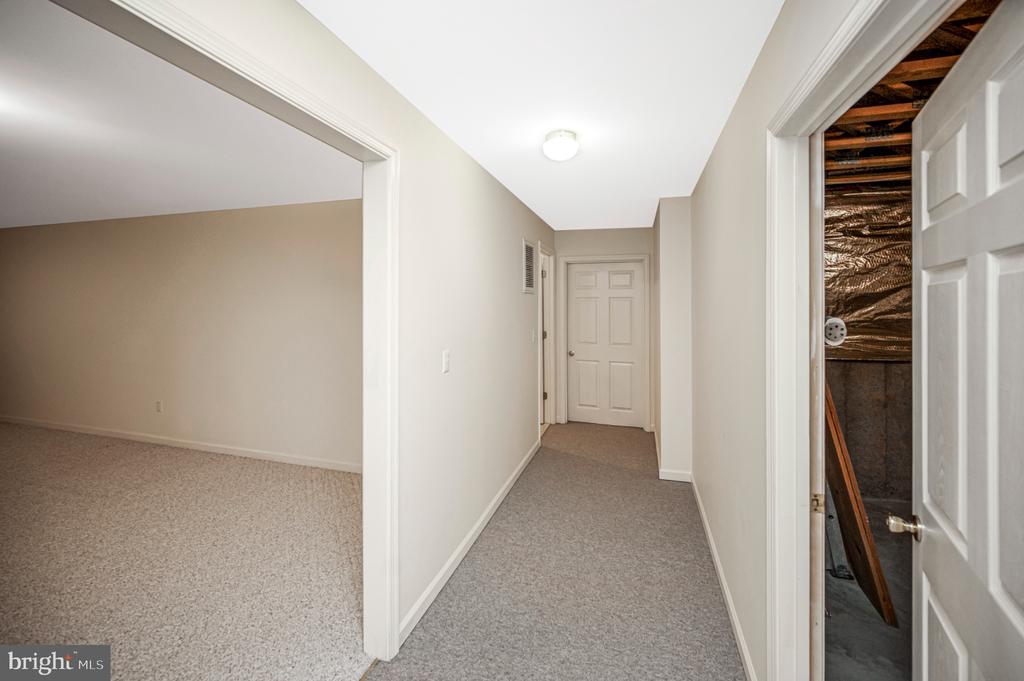 135 EDGEMONT CIRCLE