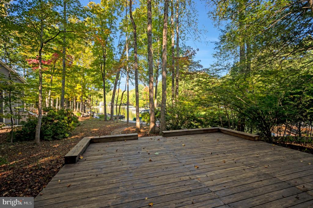 3607 LAKEVIEW PARKWAY