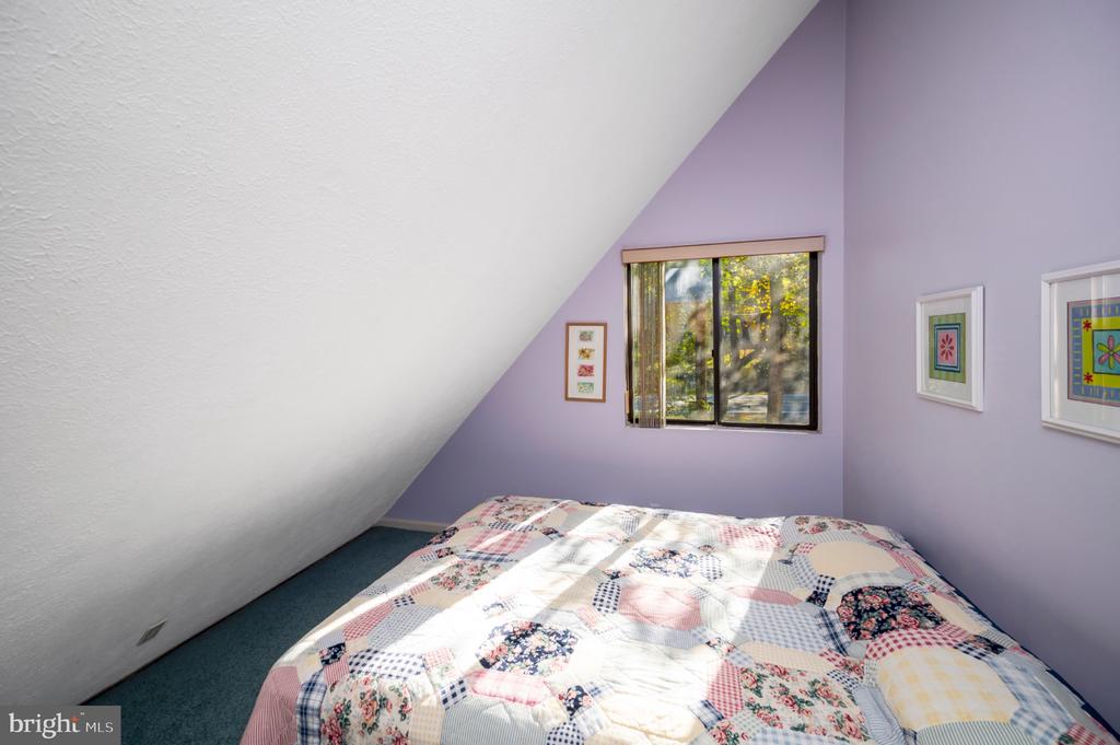 3607 LAKEVIEW PARKWAY