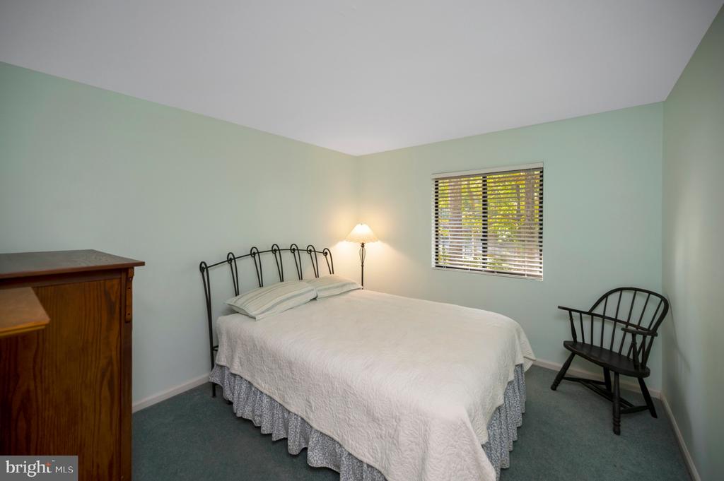 3607 LAKEVIEW PARKWAY