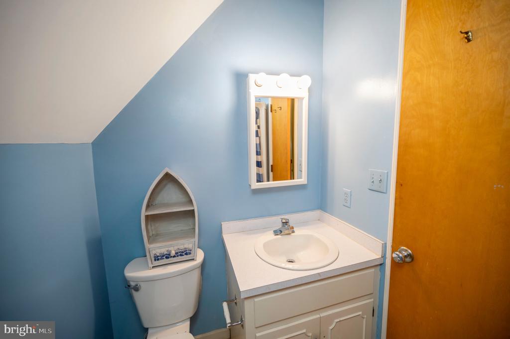 3607 LAKEVIEW PARKWAY