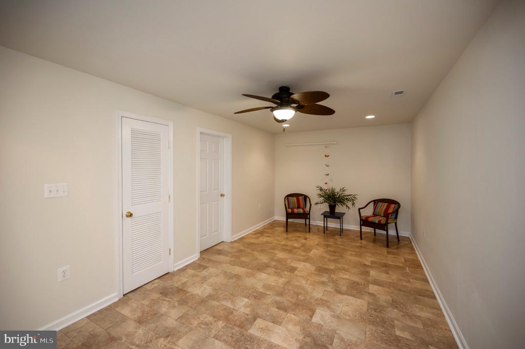 3607 LAKEVIEW PARKWAY