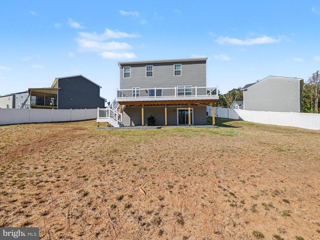 3282 WHITE TAIL DRIVE