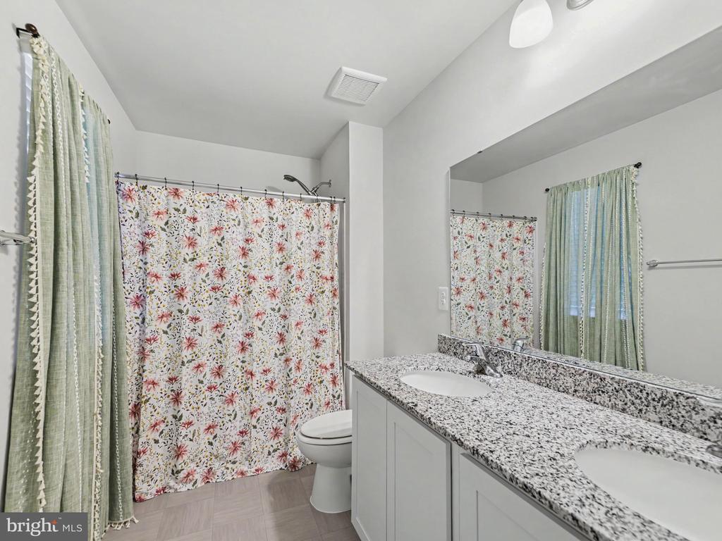 3282 WHITE TAIL DRIVE