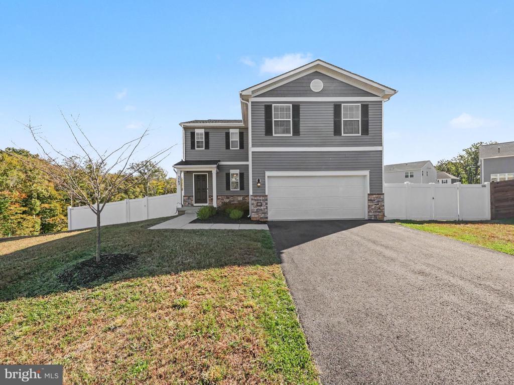 3282 WHITE TAIL DRIVE