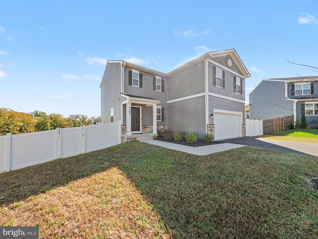 3282 WHITE TAIL DRIVE