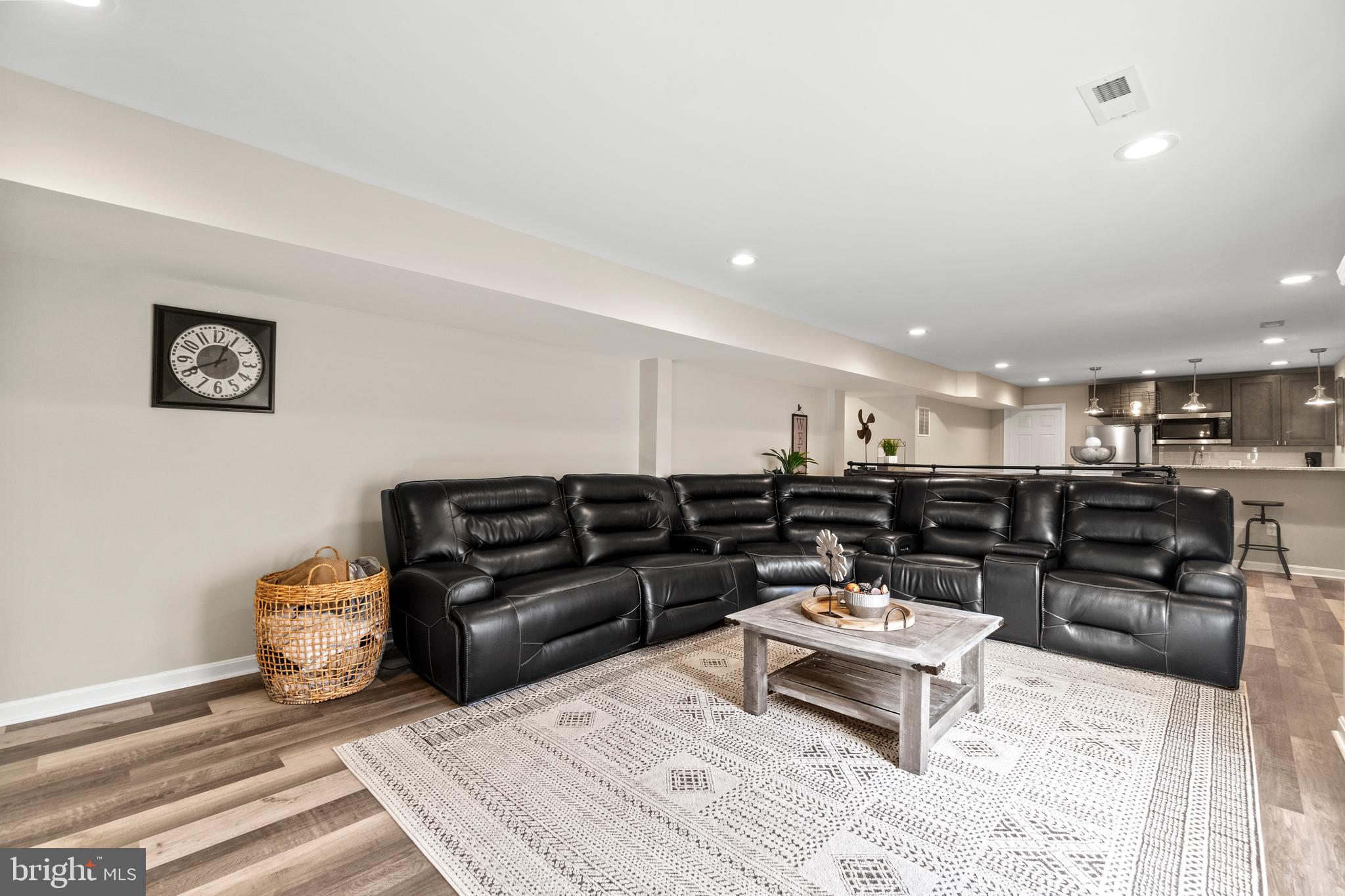 8040 ARCADIAN SHORE COURT