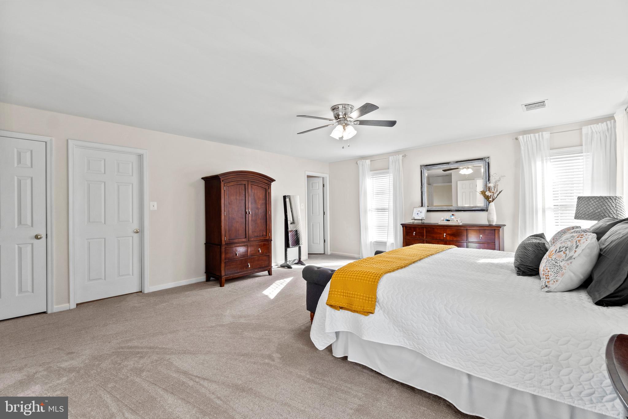 8040 ARCADIAN SHORE COURT