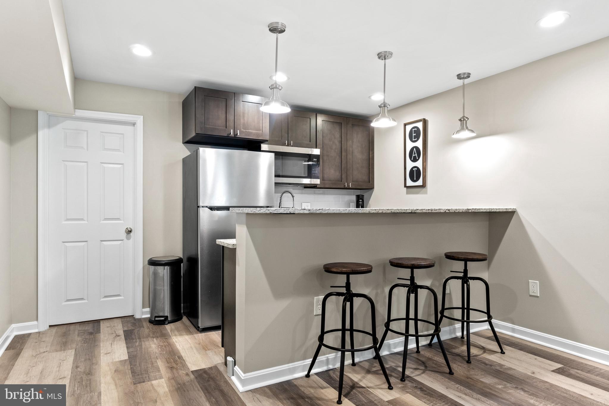8040 ARCADIAN SHORE COURT
