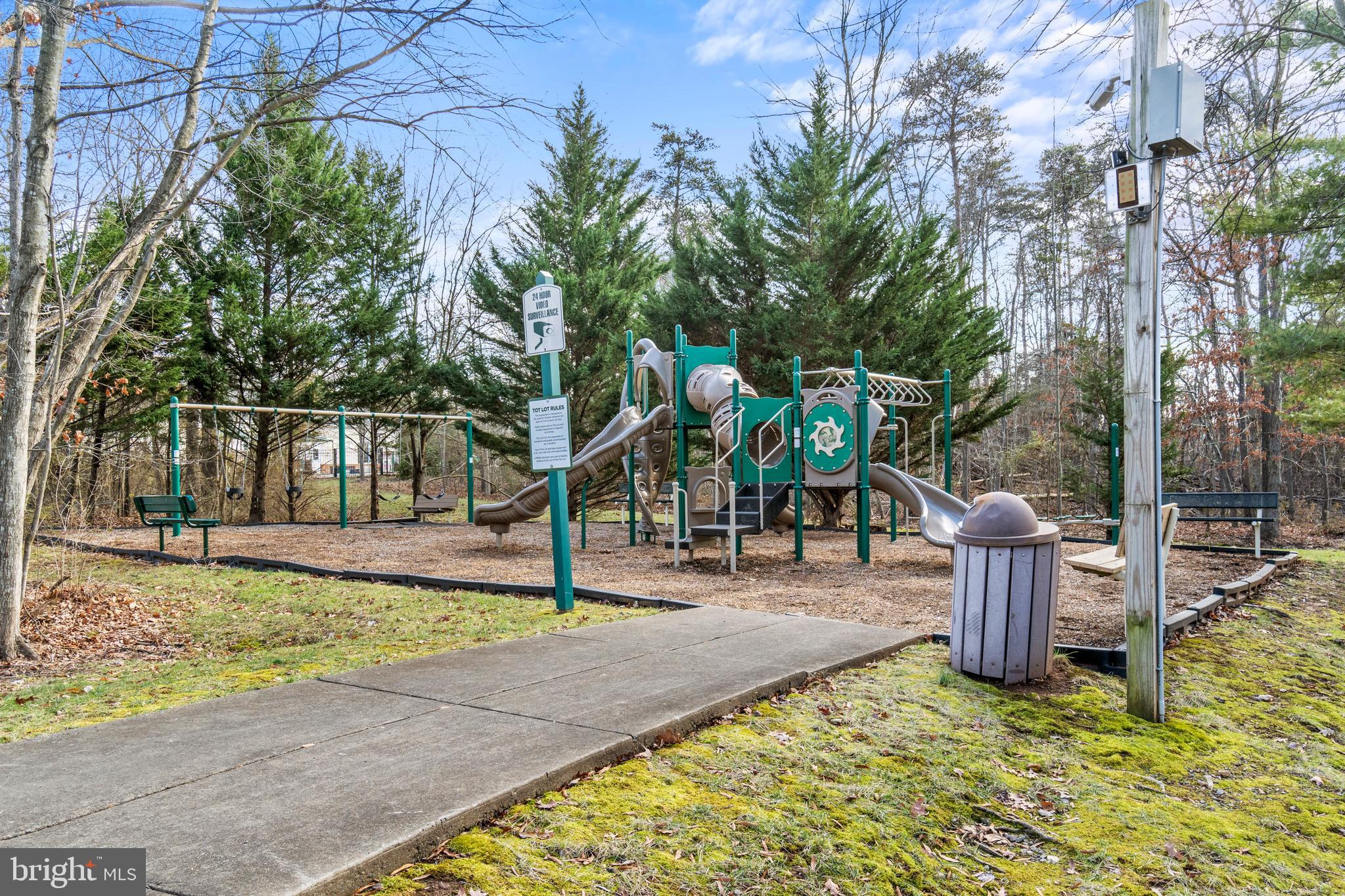 8040 ARCADIAN SHORE COURT