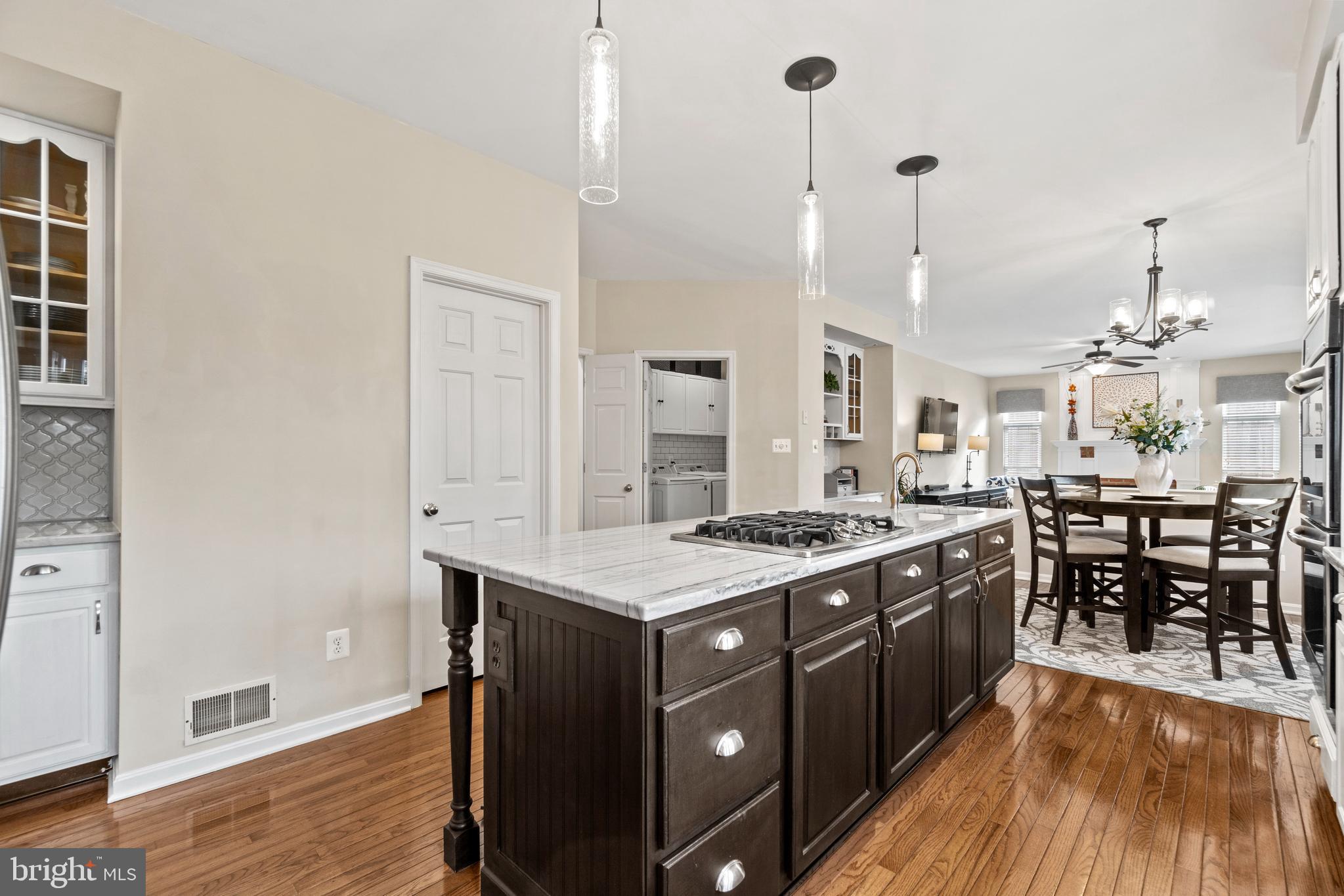 8040 ARCADIAN SHORE COURT