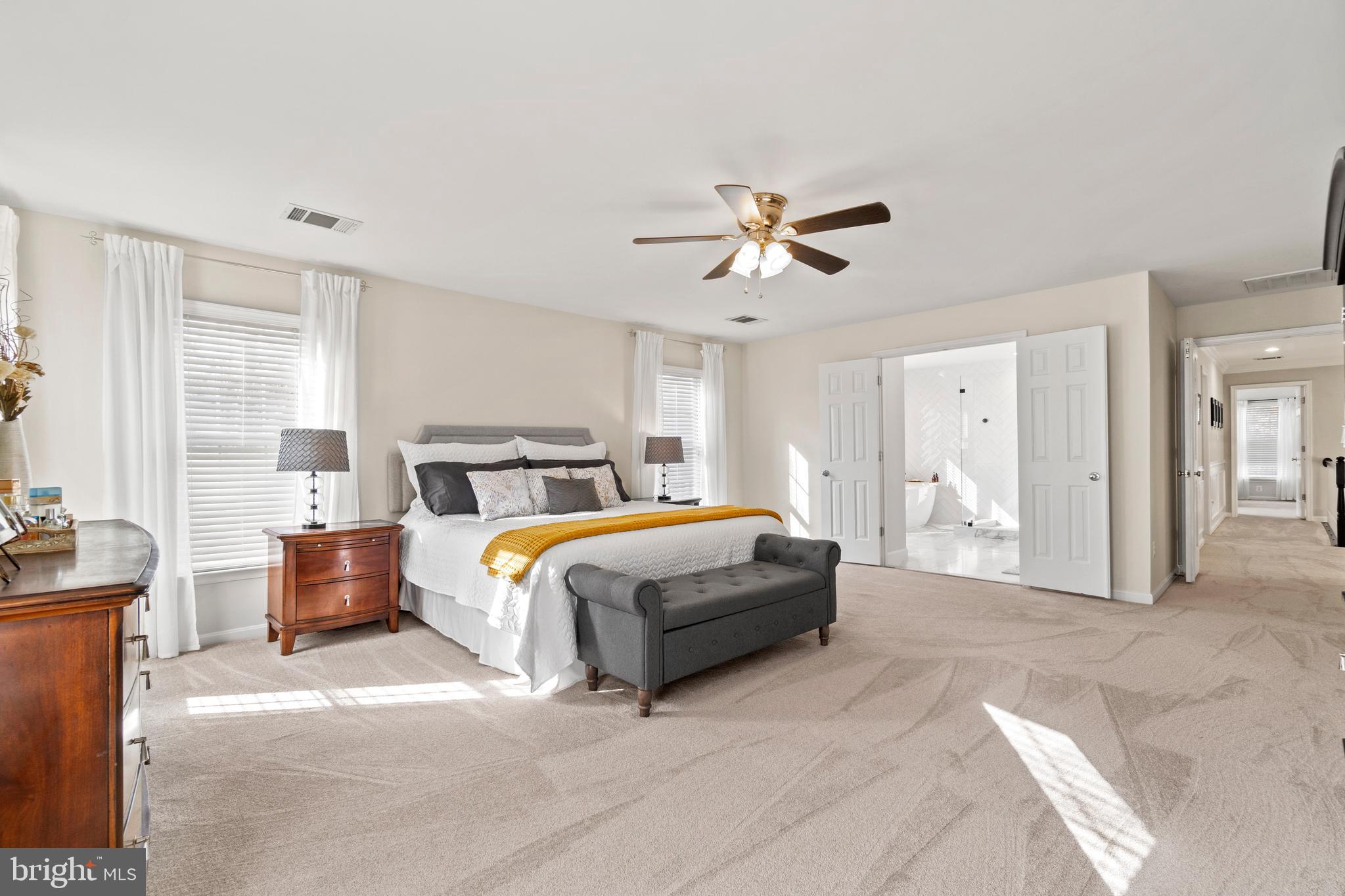 8040 ARCADIAN SHORE COURT