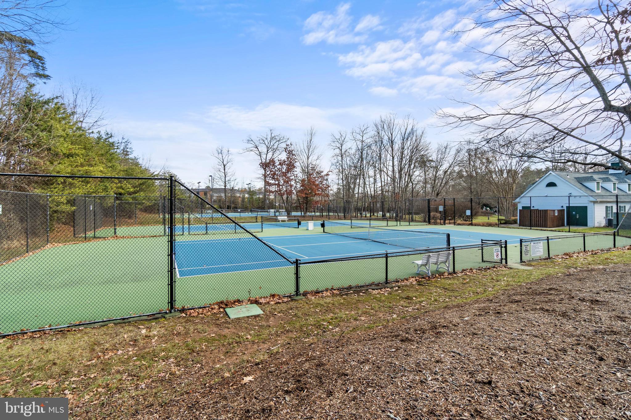 8040 ARCADIAN SHORE COURT
