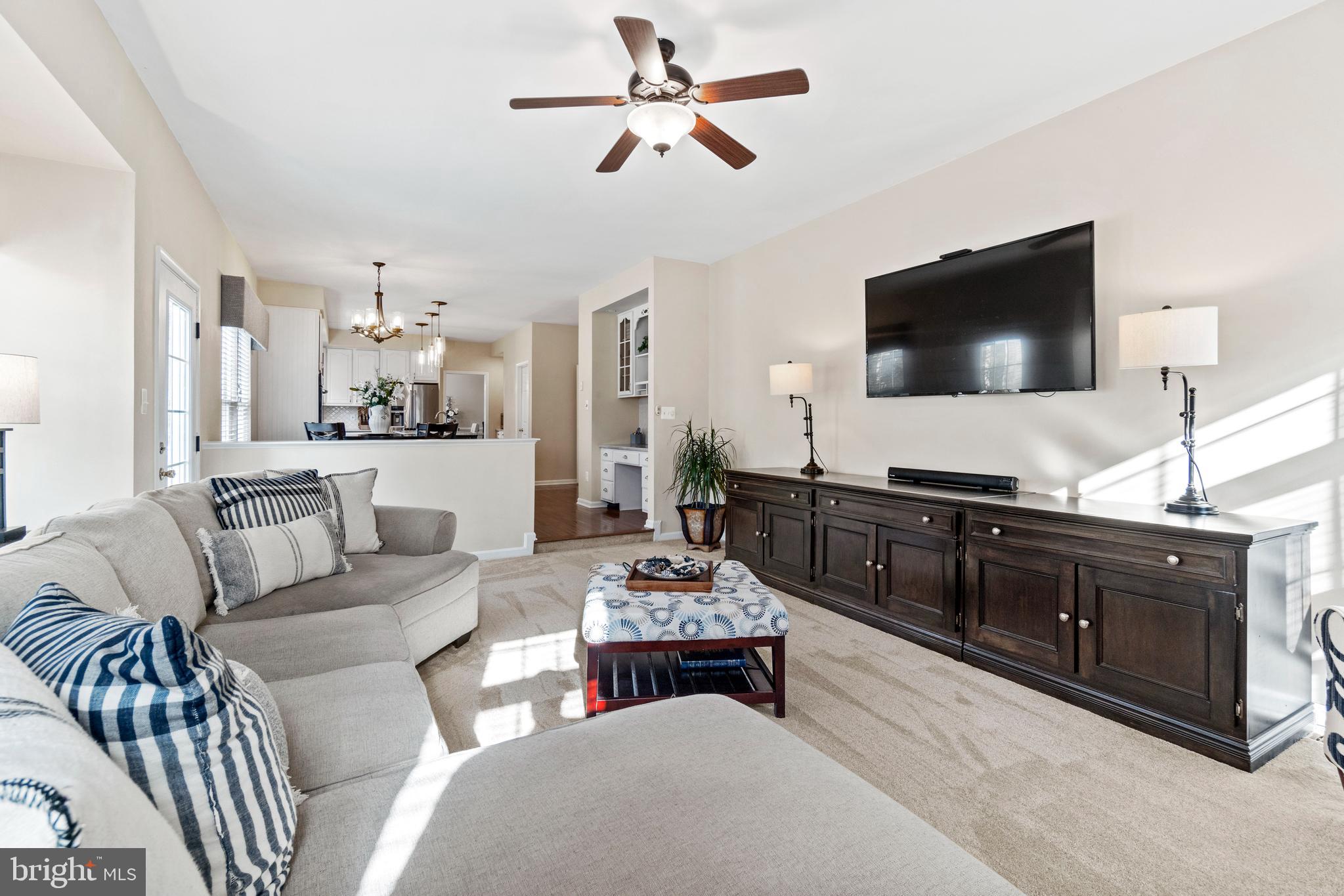 8040 ARCADIAN SHORE COURT