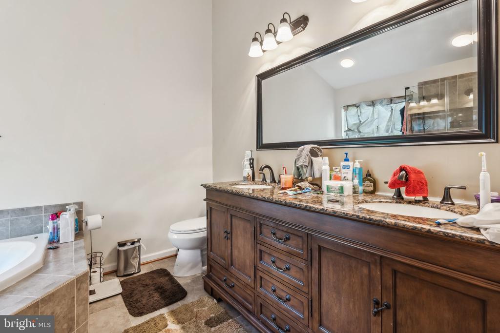 4307 STONE MOUNTAIN COURT