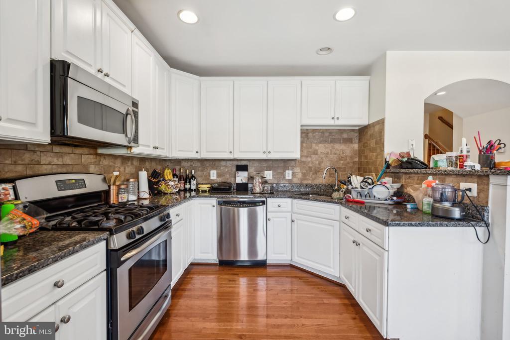 4307 STONE MOUNTAIN COURT