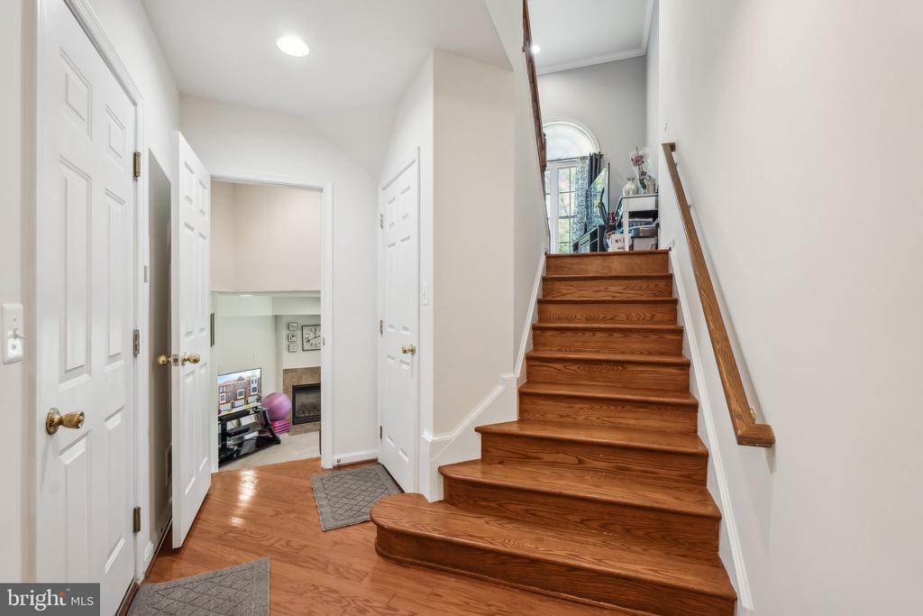 4307 STONE MOUNTAIN COURT