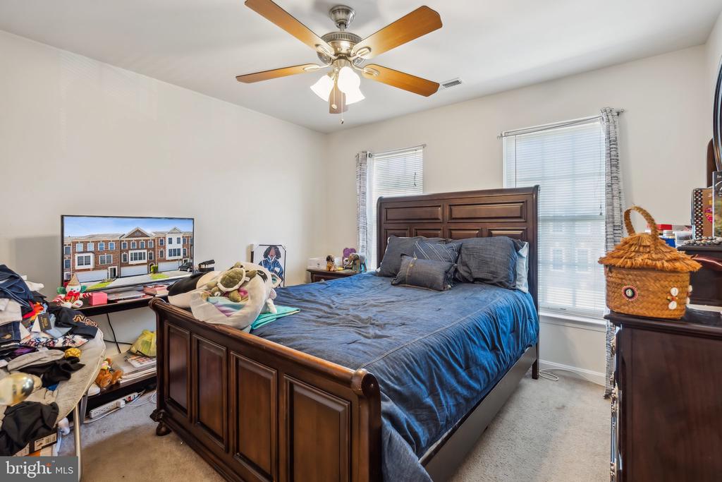 4307 STONE MOUNTAIN COURT