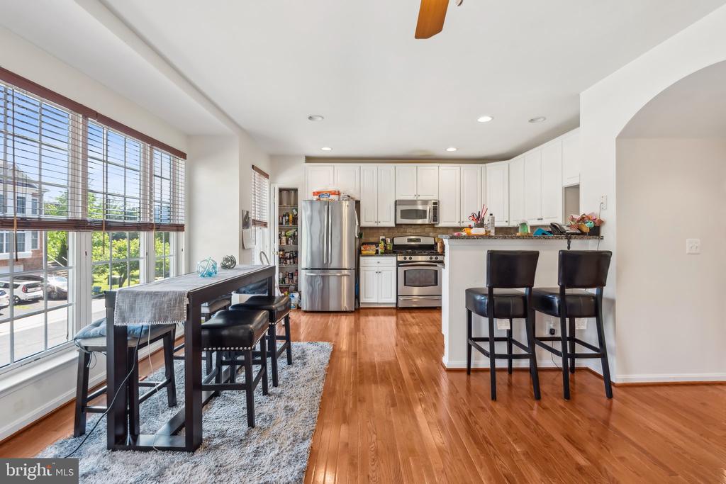 4307 STONE MOUNTAIN COURT