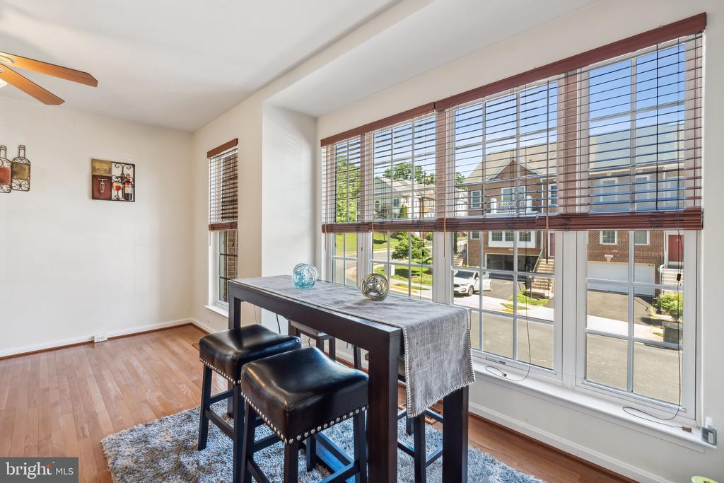 4307 STONE MOUNTAIN COURT