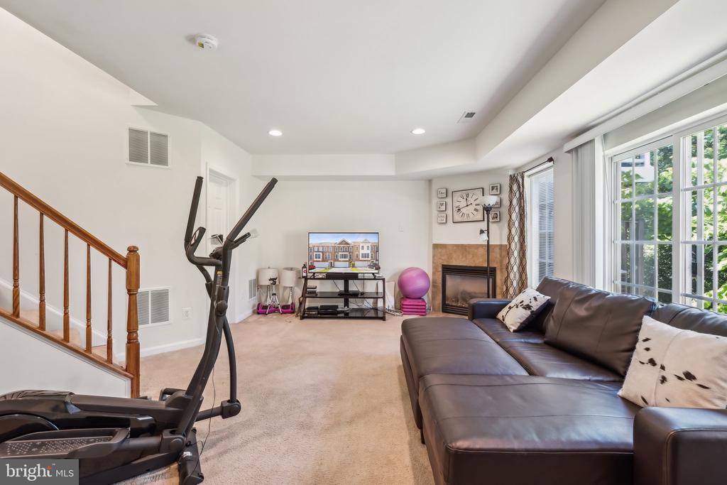 4307 STONE MOUNTAIN COURT