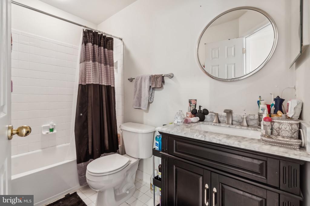 4307 STONE MOUNTAIN COURT