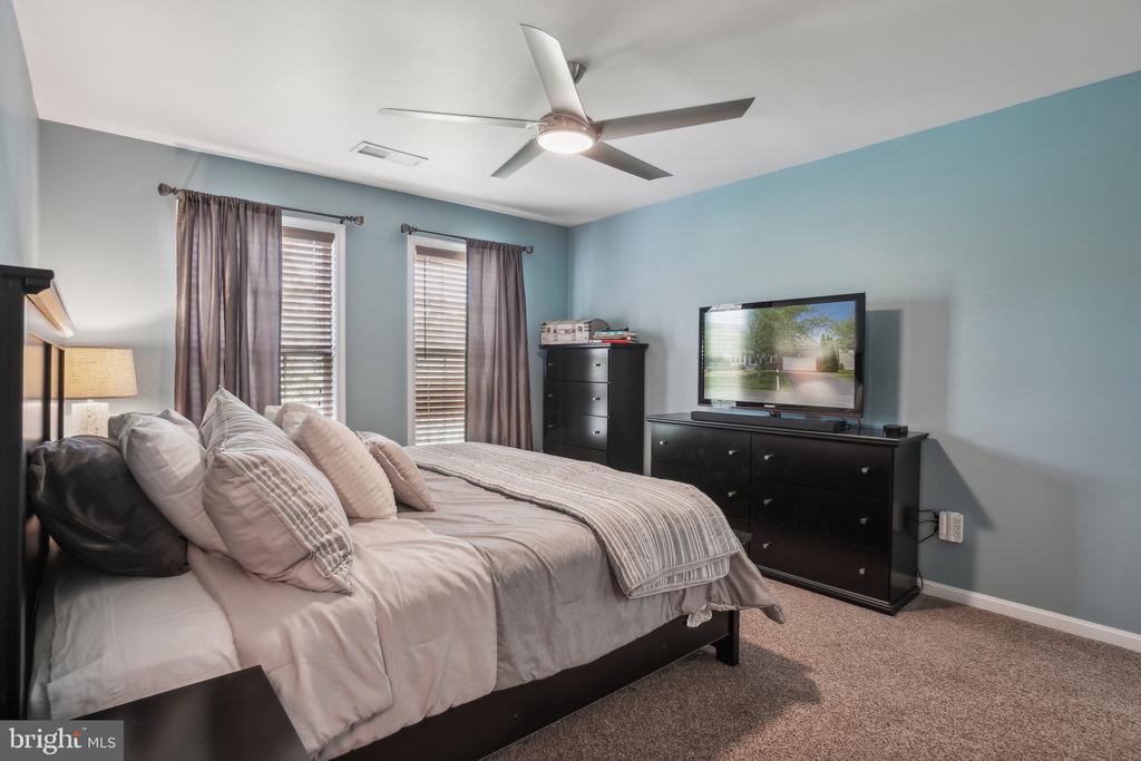 15201 HUMBOLT BAY COURT