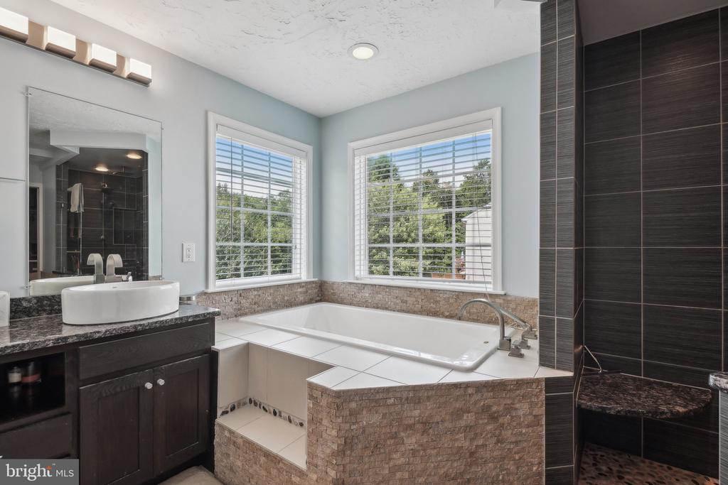 15201 HUMBOLT BAY COURT
