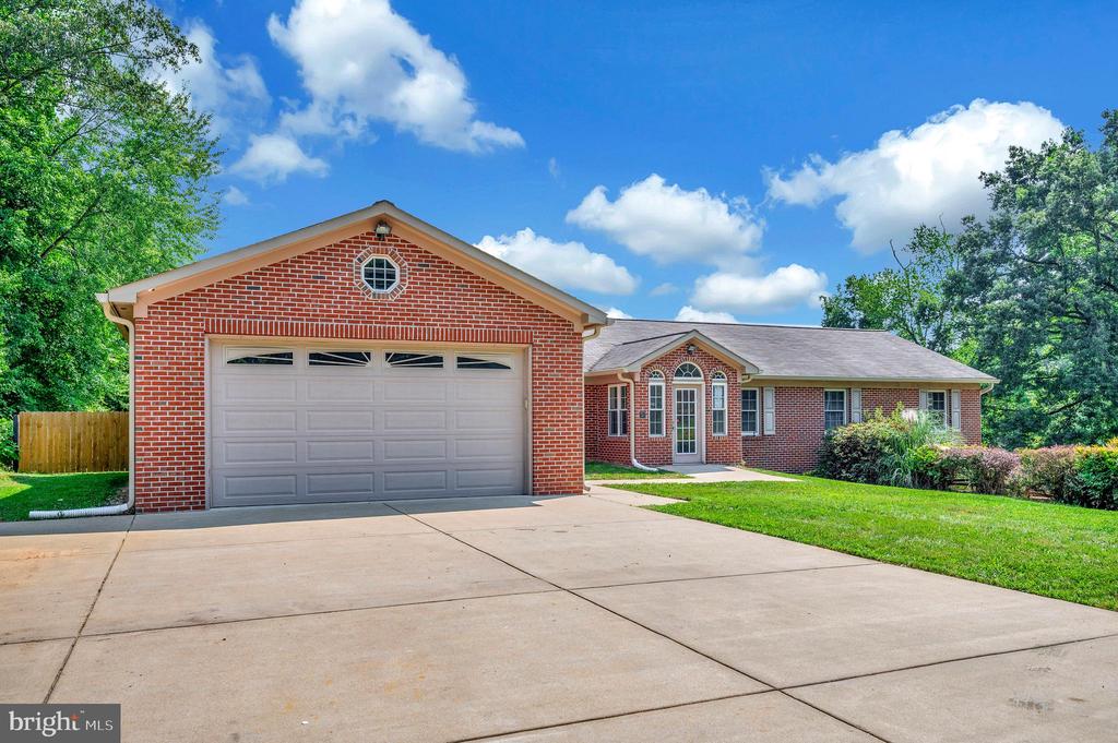 14423 HEREFORD ROAD
