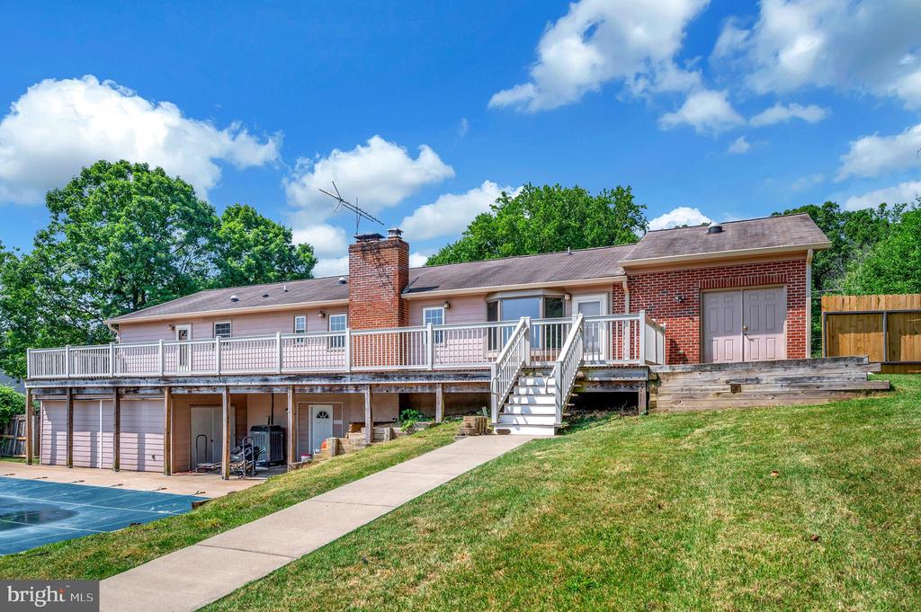 14423 HEREFORD ROAD