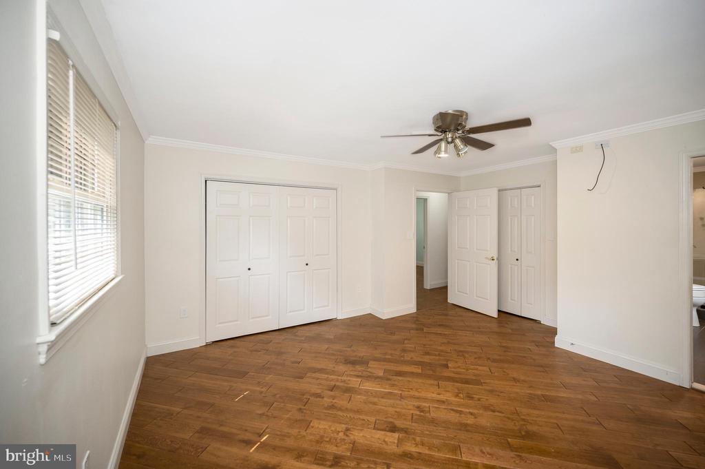 14423 HEREFORD ROAD
