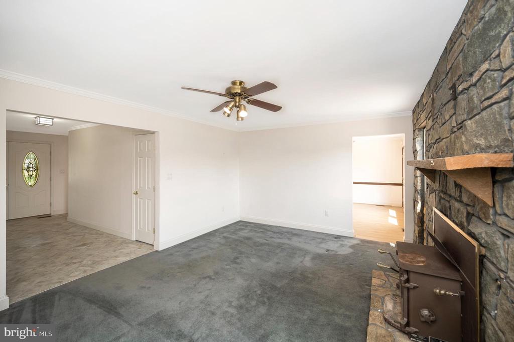 14423 HEREFORD ROAD