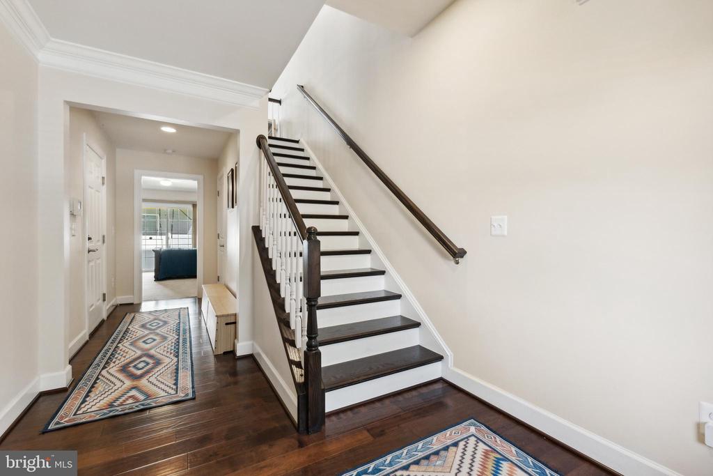 8534 FORTROSE DRIVE