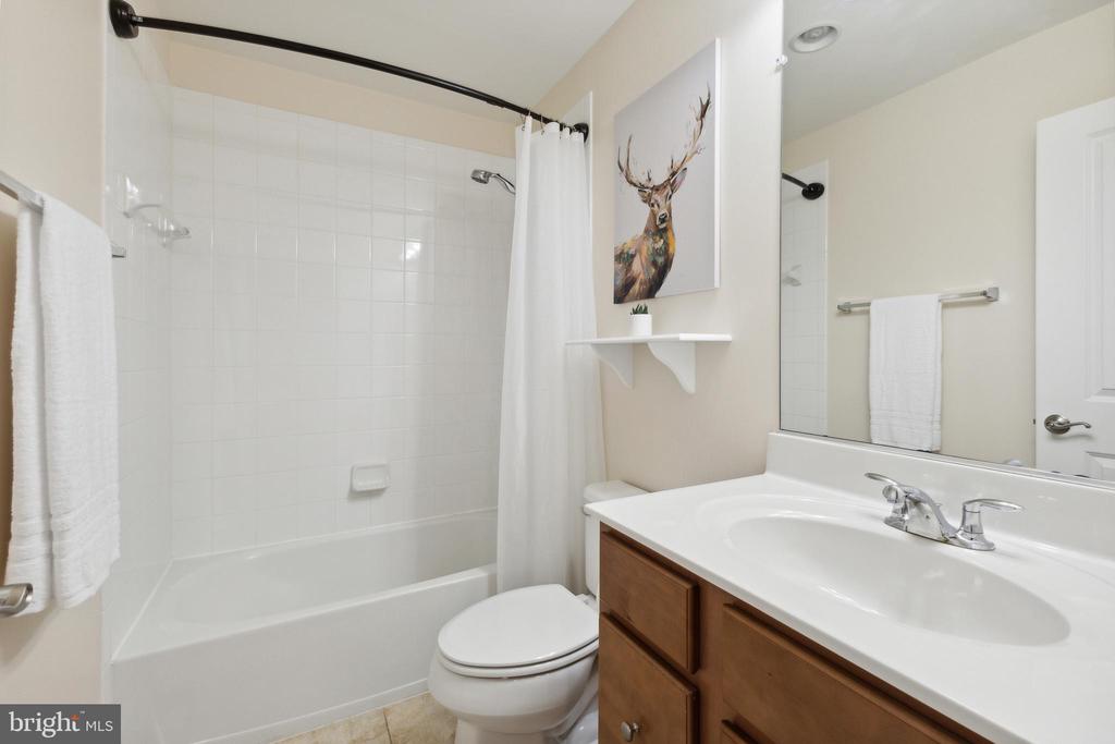 8534 FORTROSE DRIVE
