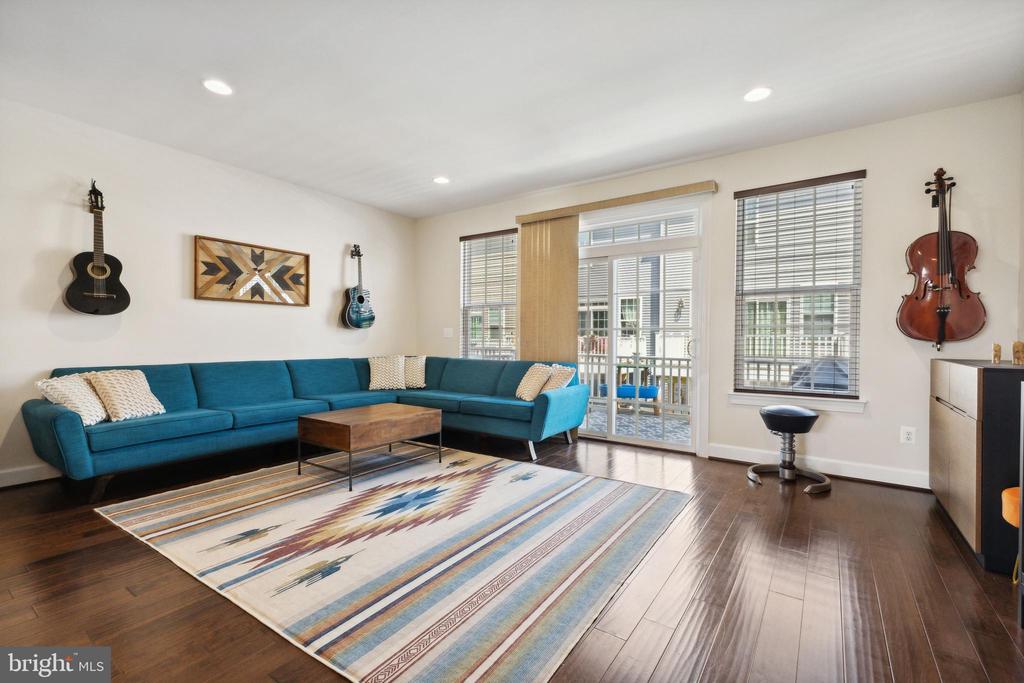 8534 FORTROSE DRIVE